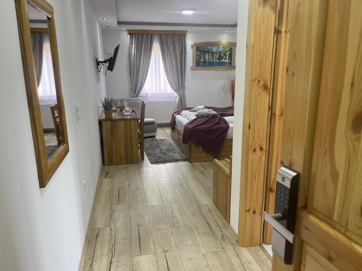 Rustic Inn River Prijeboj Екстер'єр фото